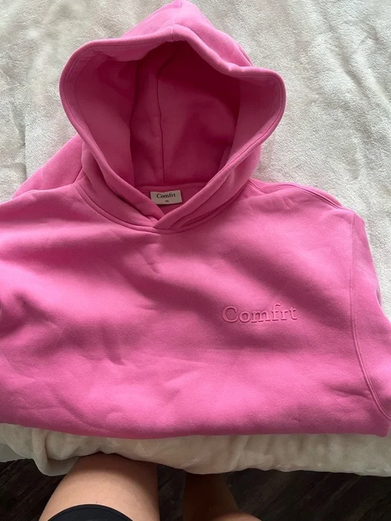 Comfort Embossed Crewneck Sweater - Pink - Picture 2 of 4